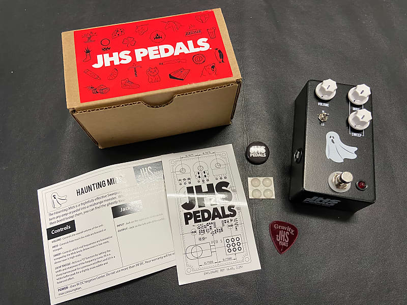 JHS Haunting Mids Preamp EQ pedal