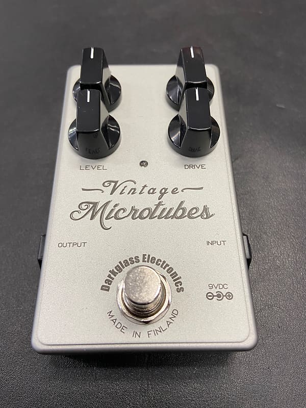 Darkglass Electronics Vintage Microtubes Bass Overdrive pedal