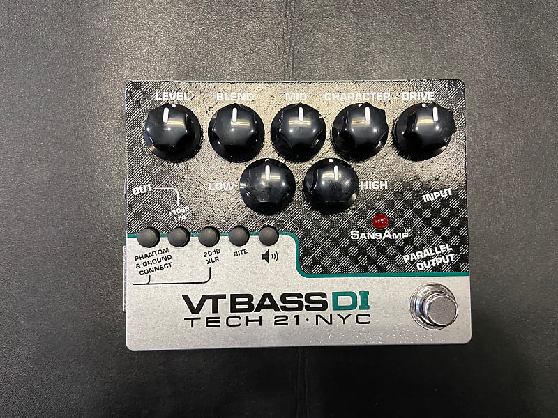 新作登場人気SALE【初期型】SansAmp VT Bass DI 配信機器・PA機器・レコーディング機器