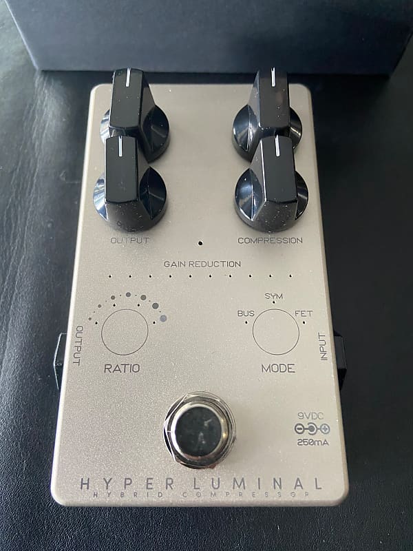 【人気NEW】Darkglass Hyper Luminal compressor 中古　美品 コンプレッサー