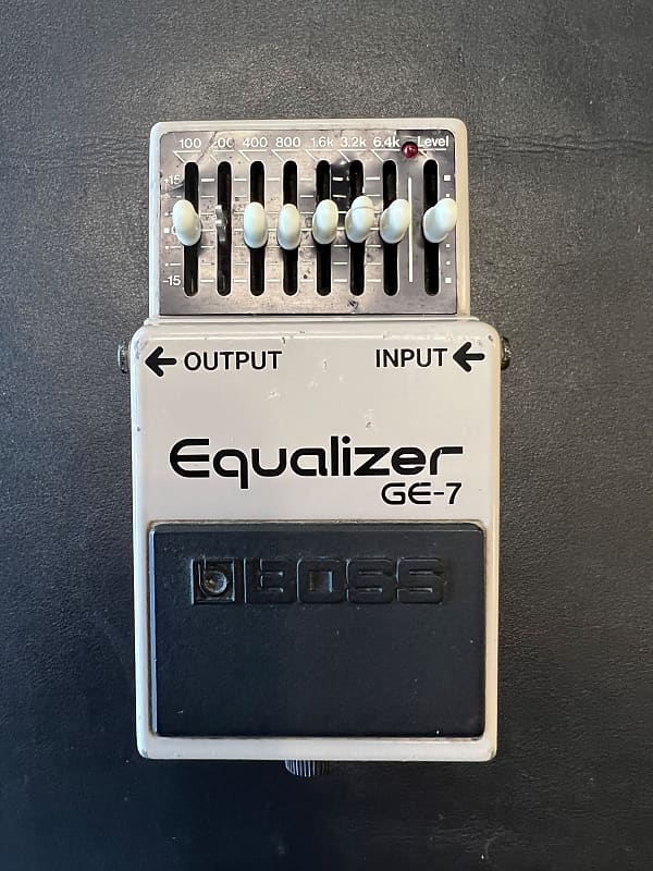 Boss GE-7 Graphic Equalizer EQ Pedal 1984 Made In Japan. Bottom label  missing
