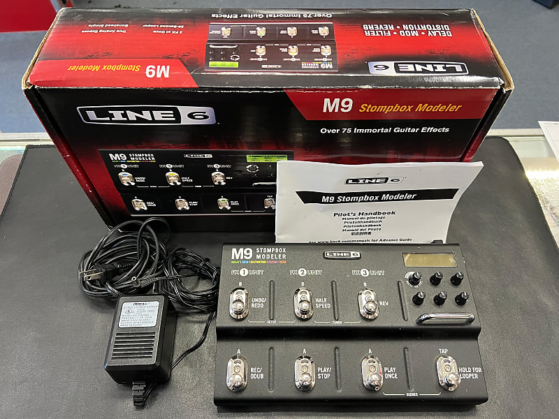 Line 6 M9 Stompbox Modeler multi effects pedal. Pre owned w/box