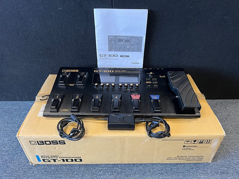 Boss GT-100 Version 2.0 Guitar Effects Processor Pedal w/box,AC