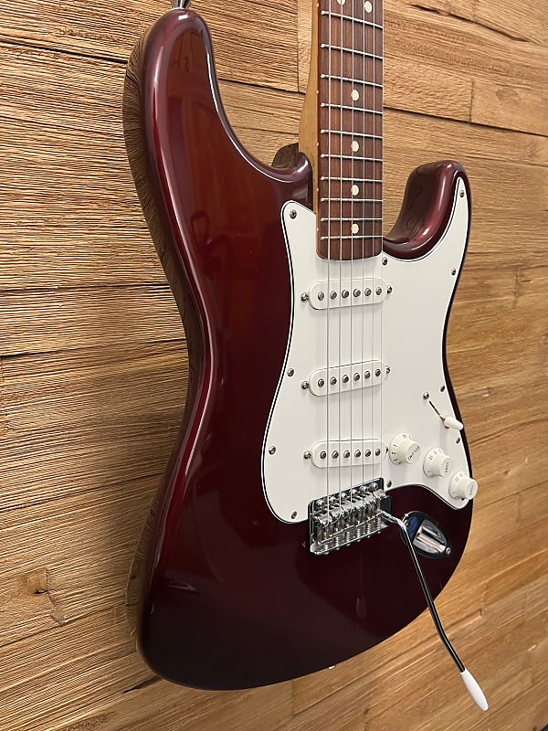 Fender Standard Stratocaster 1998 Made in Mexico - Midnight Wine Red 8lbs  6oz w/hard case