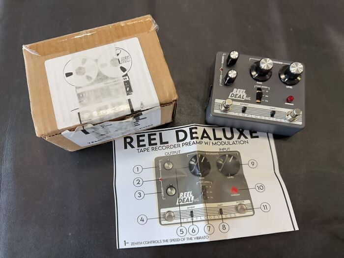 Templo Devices Reel Dealuxe Tape Recorder Preamp + Vibrato Pedal  - Grey w/box