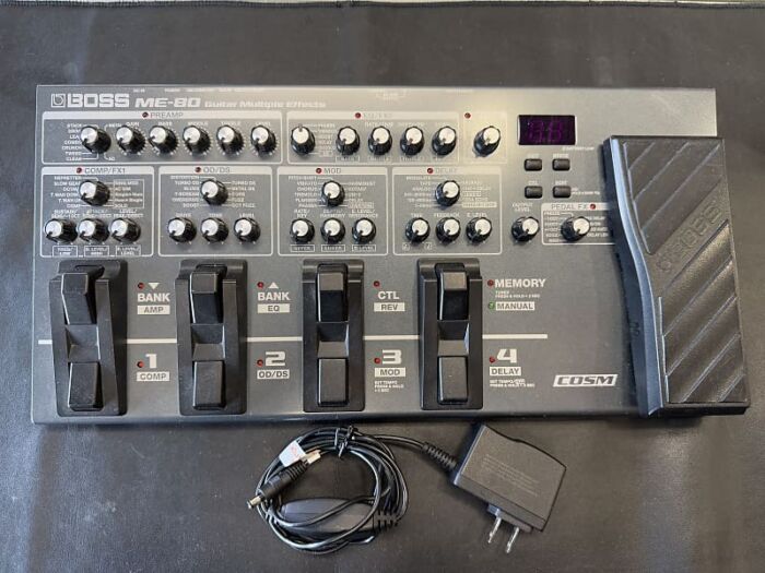 Boss ME-80 Guitar Multi-Effects Processor Pedal  - Carbon- w/Power Supply