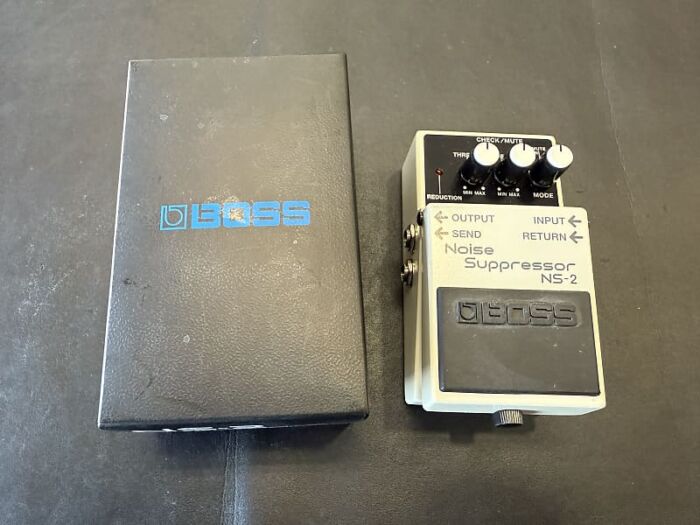 Boss NS-2 Noise Suppressor Noise Gate Pedal  - White- w/box